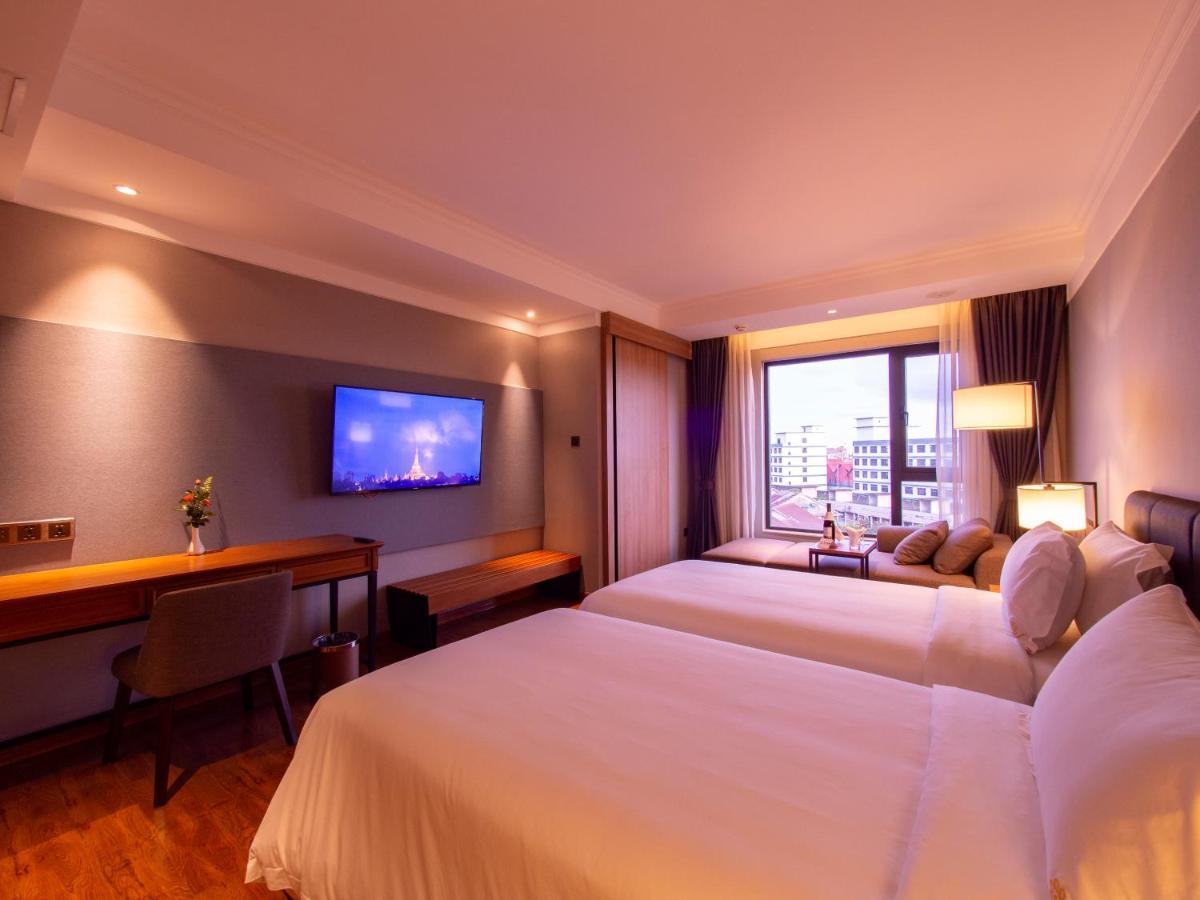 Prince Hotel Yangon Bagian luar foto